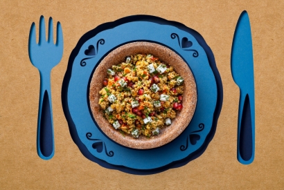 Sałatka z Granatem i Wegańskim Serem